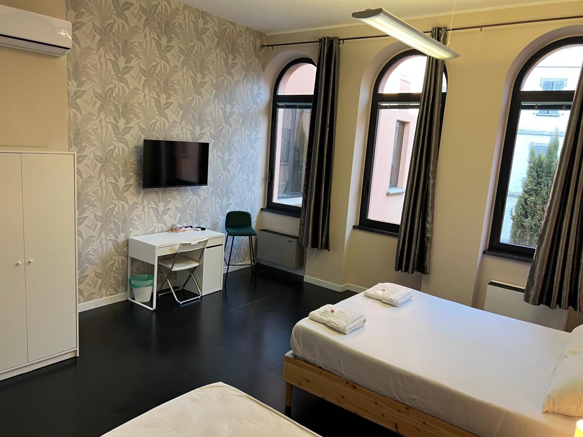 The Rock House Affittacamere Con Bagno Privato Piacenza Exterior photo