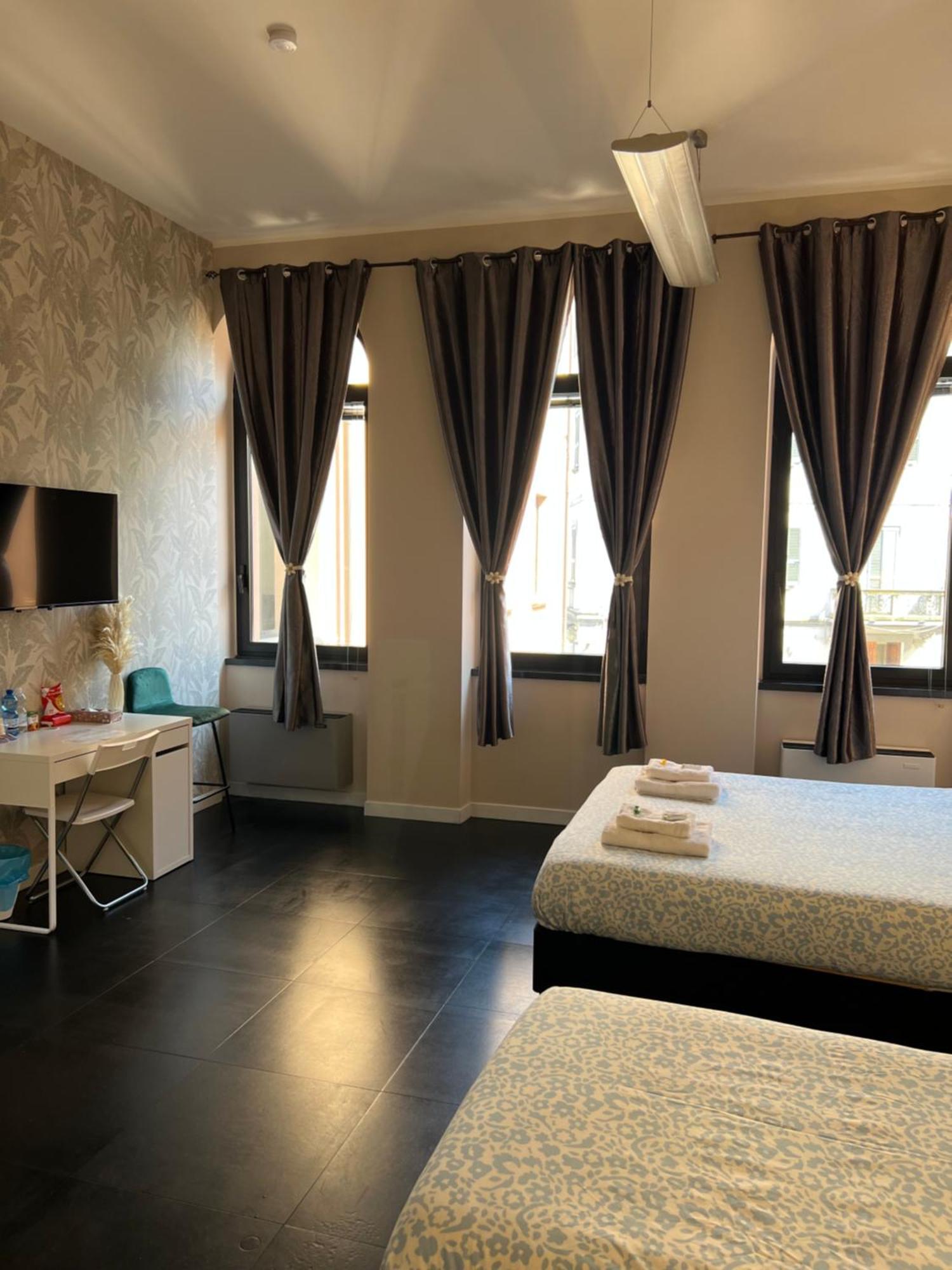 The Rock House Affittacamere Con Bagno Privato Piacenza Exterior photo