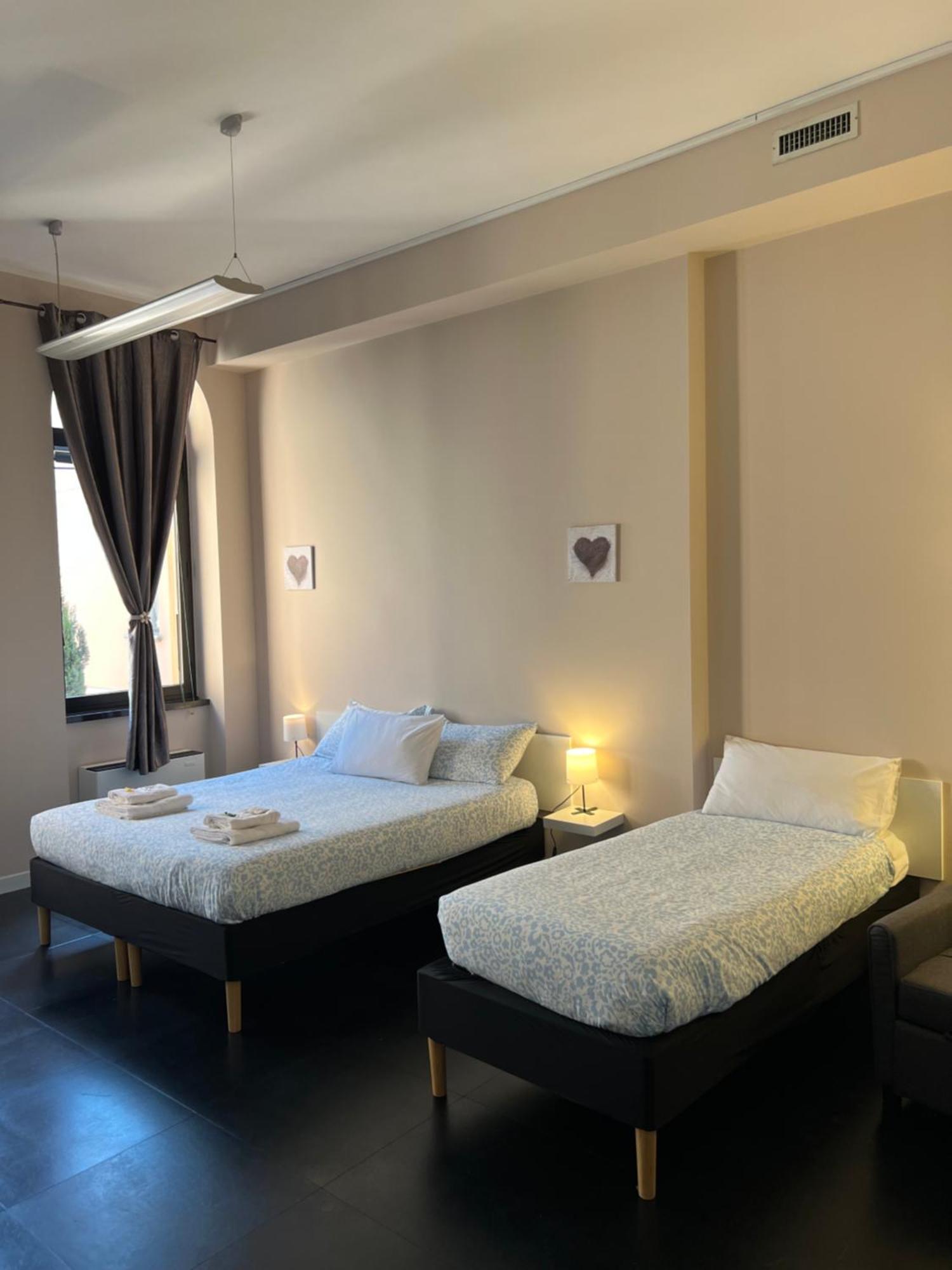 The Rock House Affittacamere Con Bagno Privato Piacenza Exterior photo